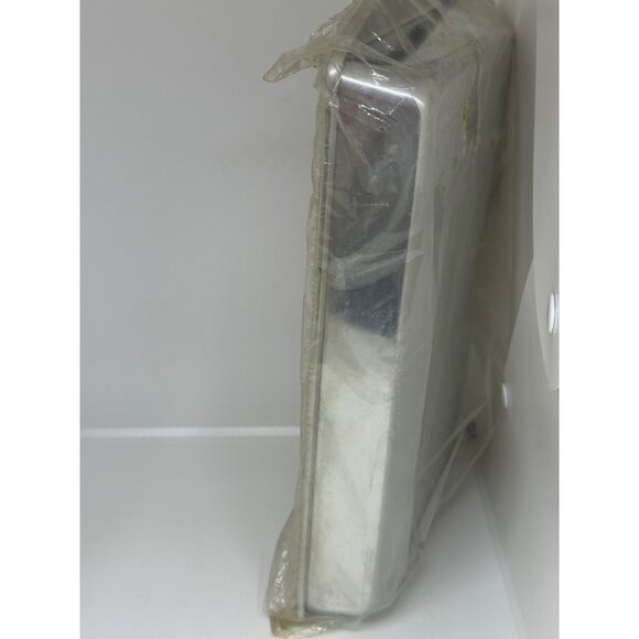 Vintage MIRRO M-5002 Biscuit & Cake Pan 7"x11.5" – Original Packaging - Picture 5 of 7